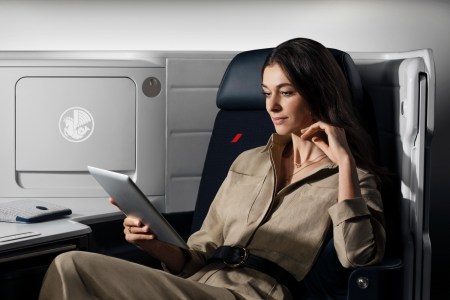 Air France Is the Latest Airline to Partner With Starlink for Wifi