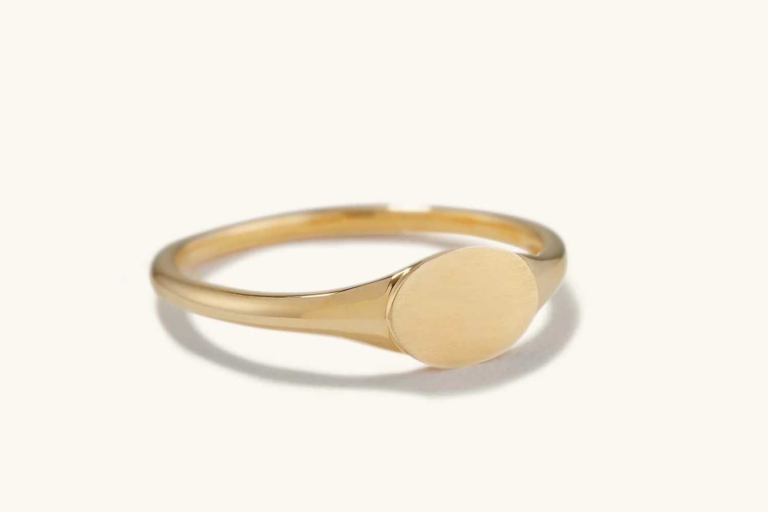 Mejuri Signet Ring