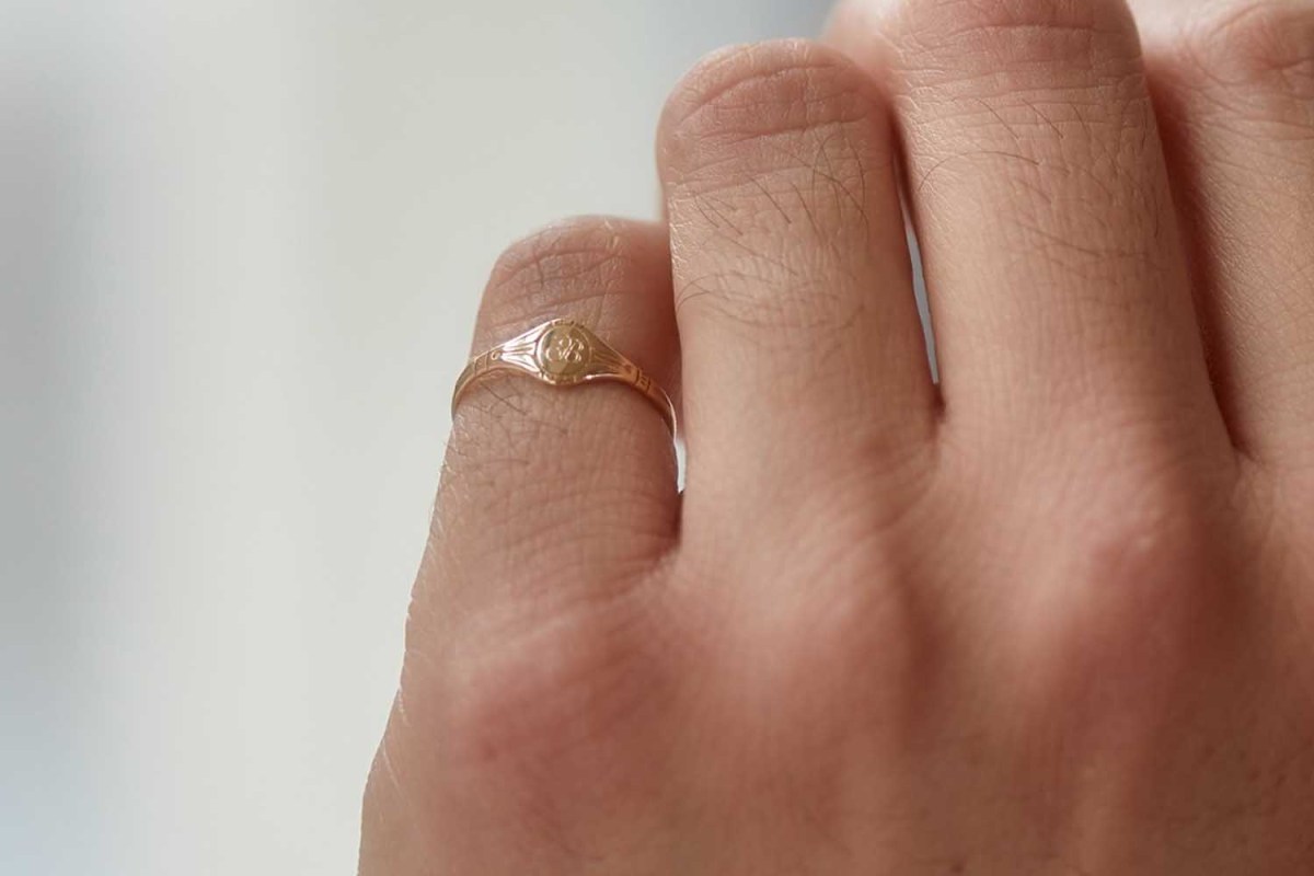 Catbird Baby Cygnet Gold Ring