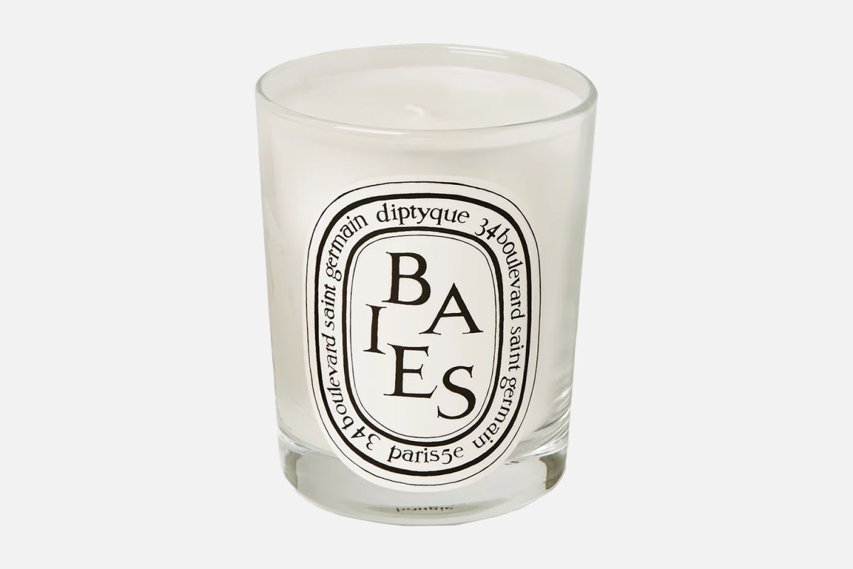 Diptyque Baies Scented Candle, 190g