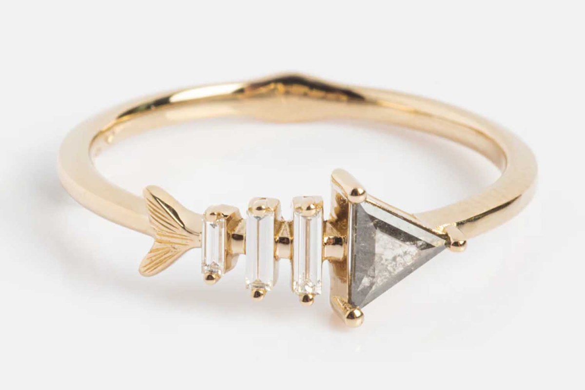 Artemer Gold Fish Bone Ring With Triangle and Baguette Cut Diamond