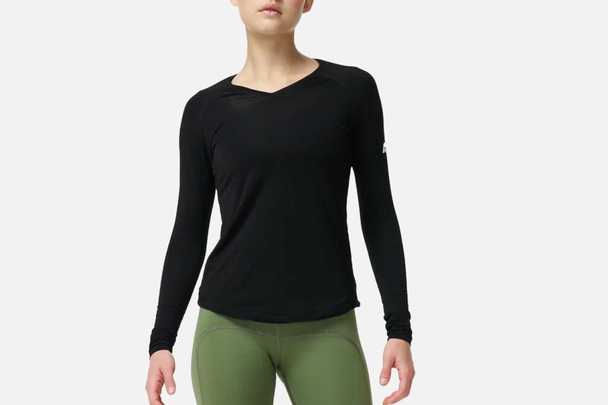 Forme Core V-Neck Long Sleeve