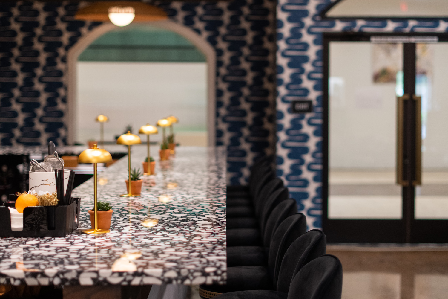 Tiny Bubbles Wine Bar