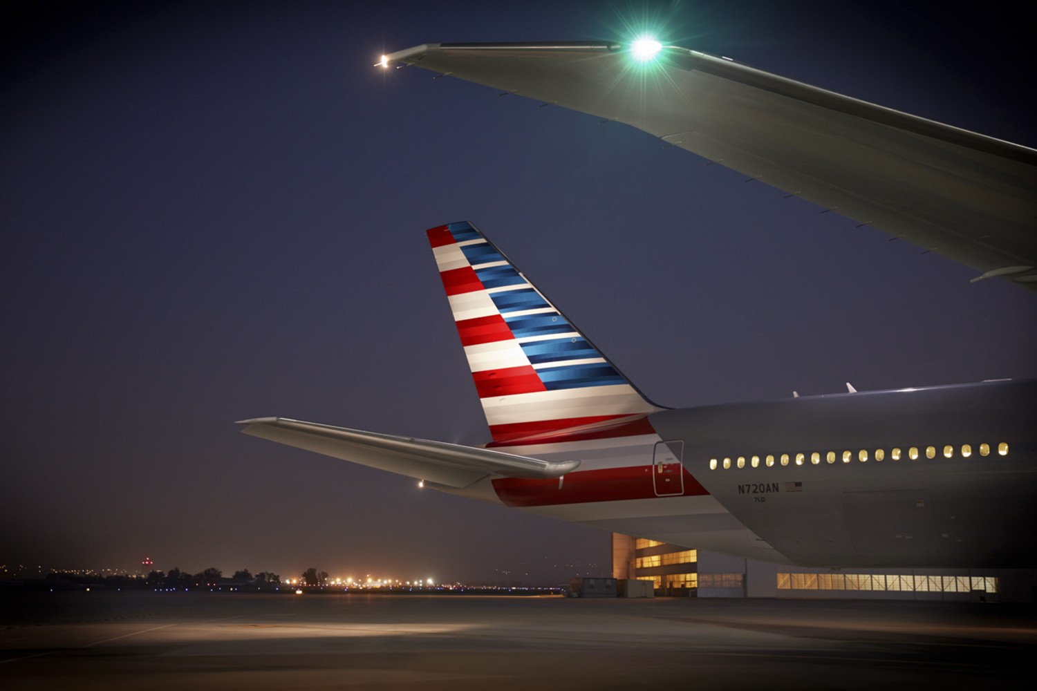 American Airlines plane