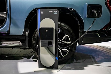 DOT Pauses Investment in EV Charging Infrastructure