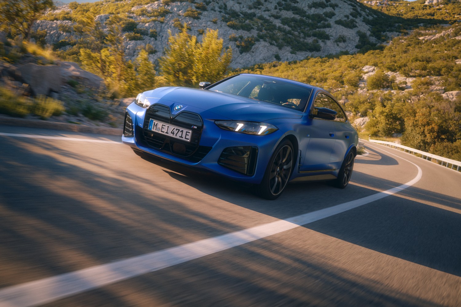 BMW i4