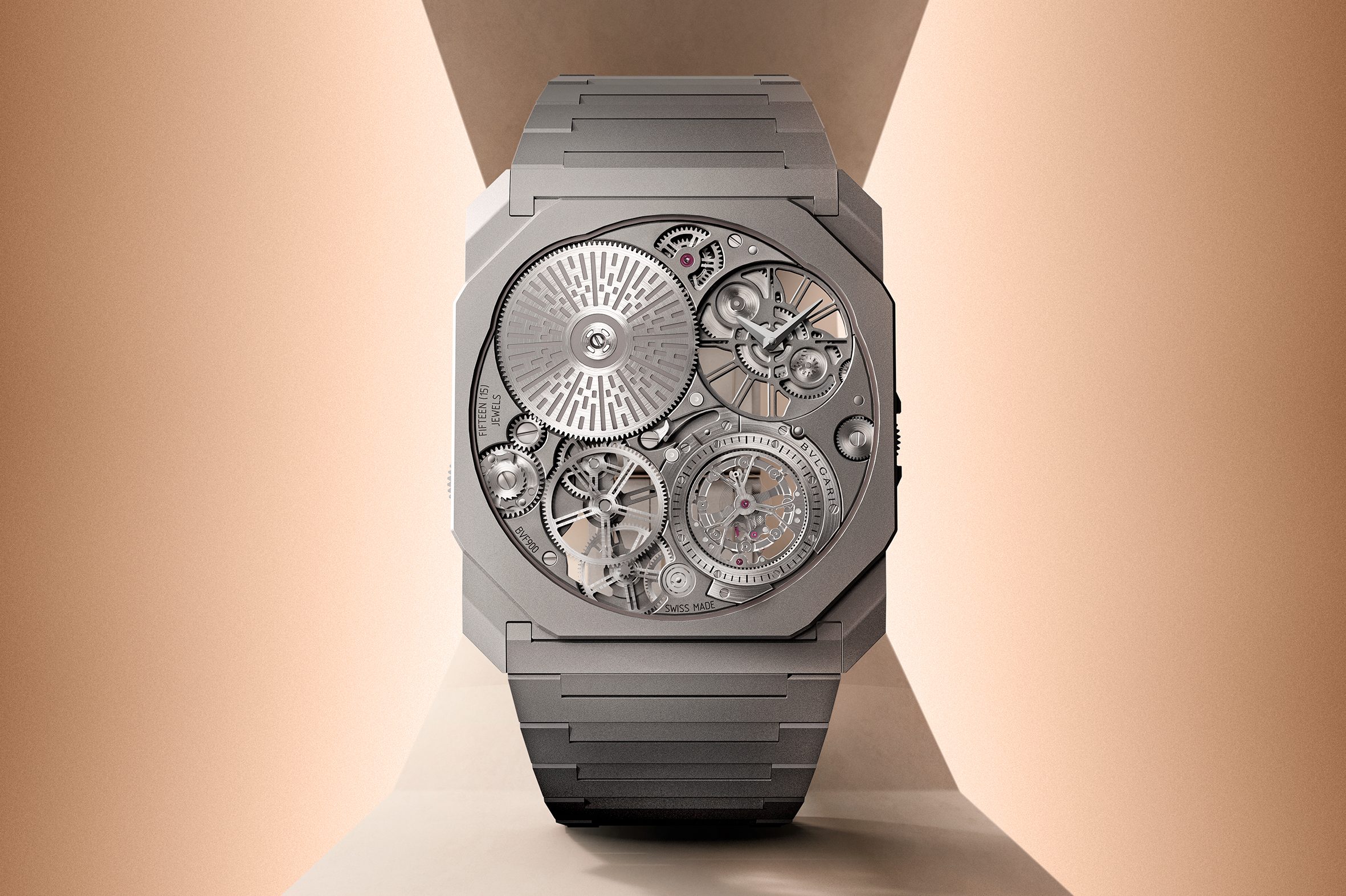 <strong>Bulgari Octo Finissimo Ultra Tourbillon</strong>