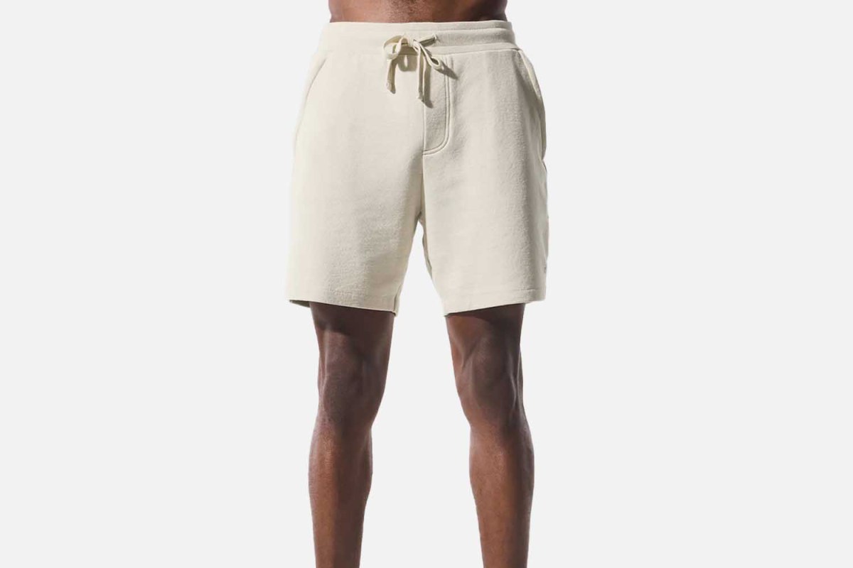 Alo Chill Short
