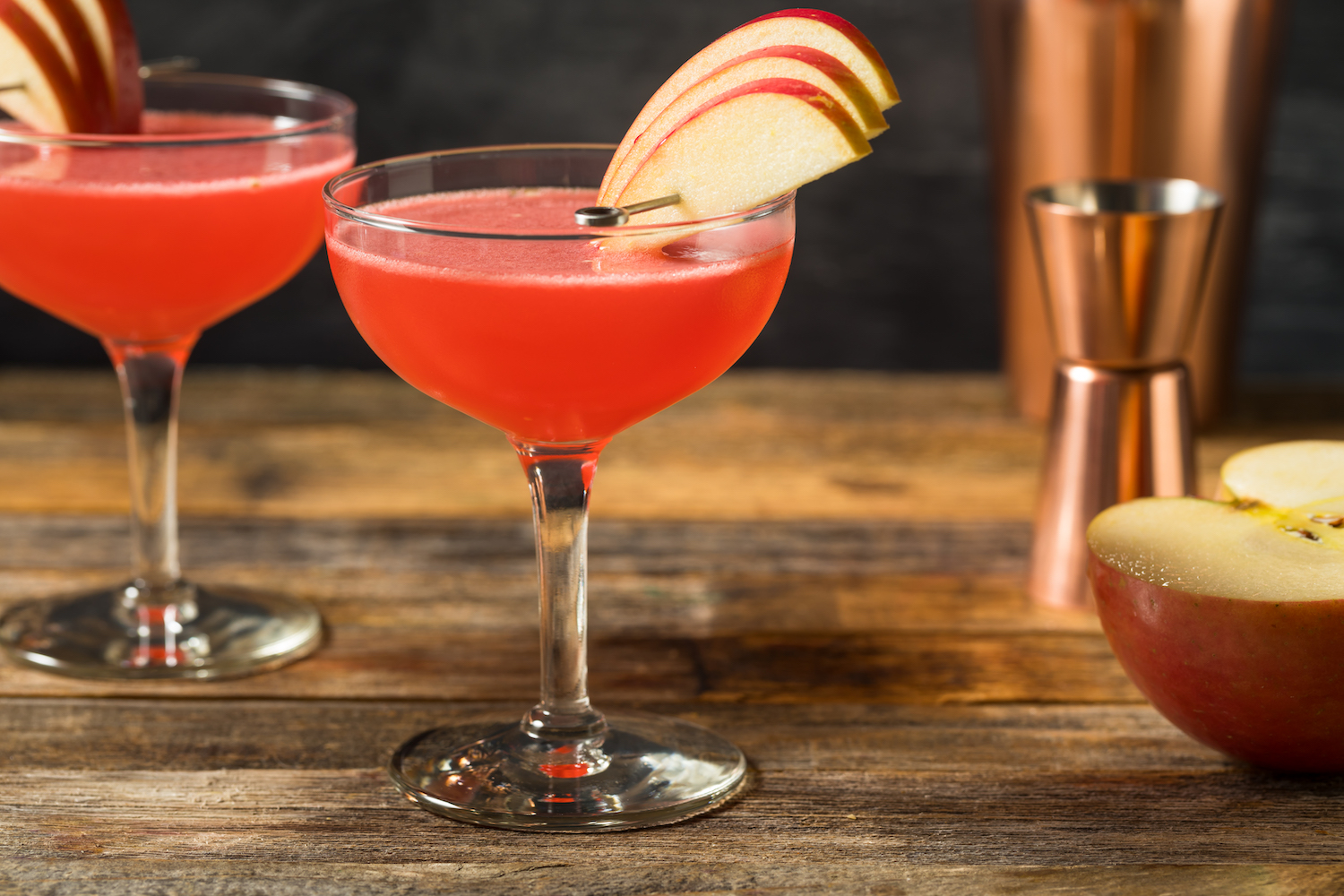 Refreshing Boozy Jack Rose Apple Cocktail with Brandy and an apple fan garnish