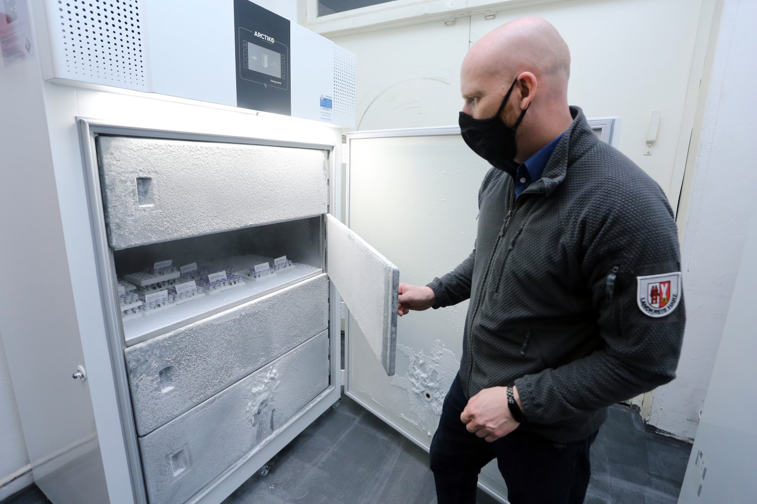 Freezer for vaccines