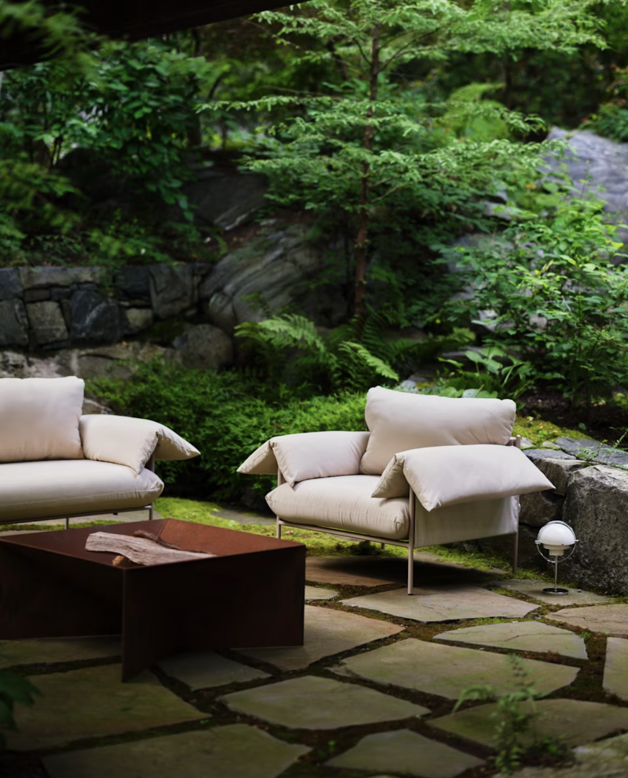 Alva Outdoor Lounge Chair