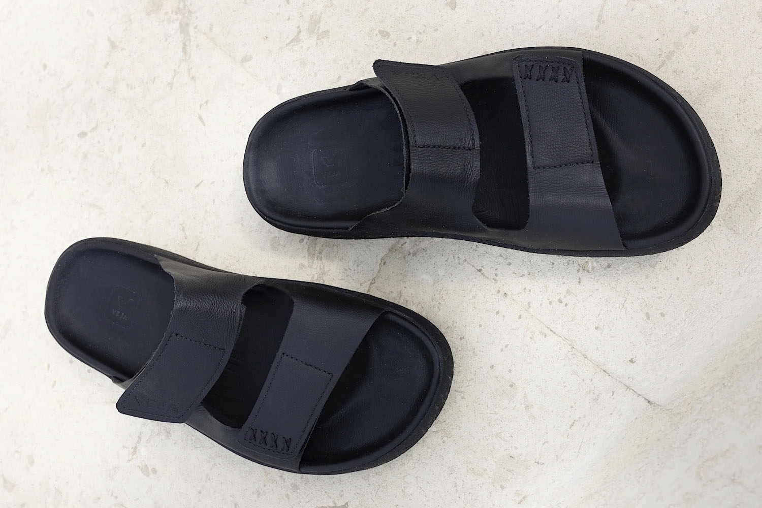 Veja Etna Leather Sandal