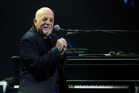 Health Issues Prompt Billy Joel to Cancel Tour
