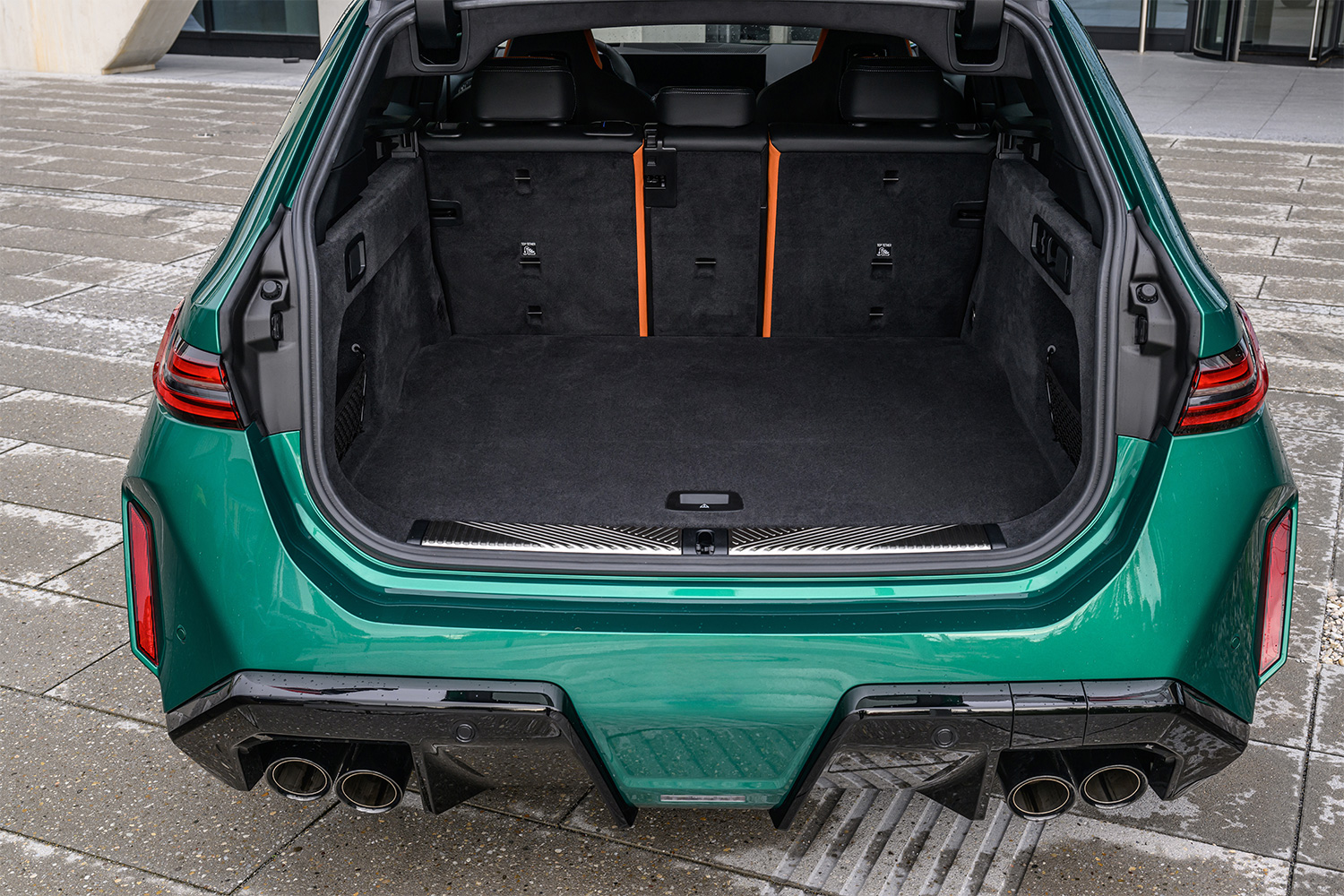 The cargo space in the new wagon variant of the BMW M5