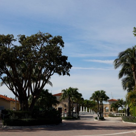 Bridge to Indian Creek Village