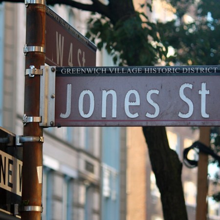 Jones Street street sign