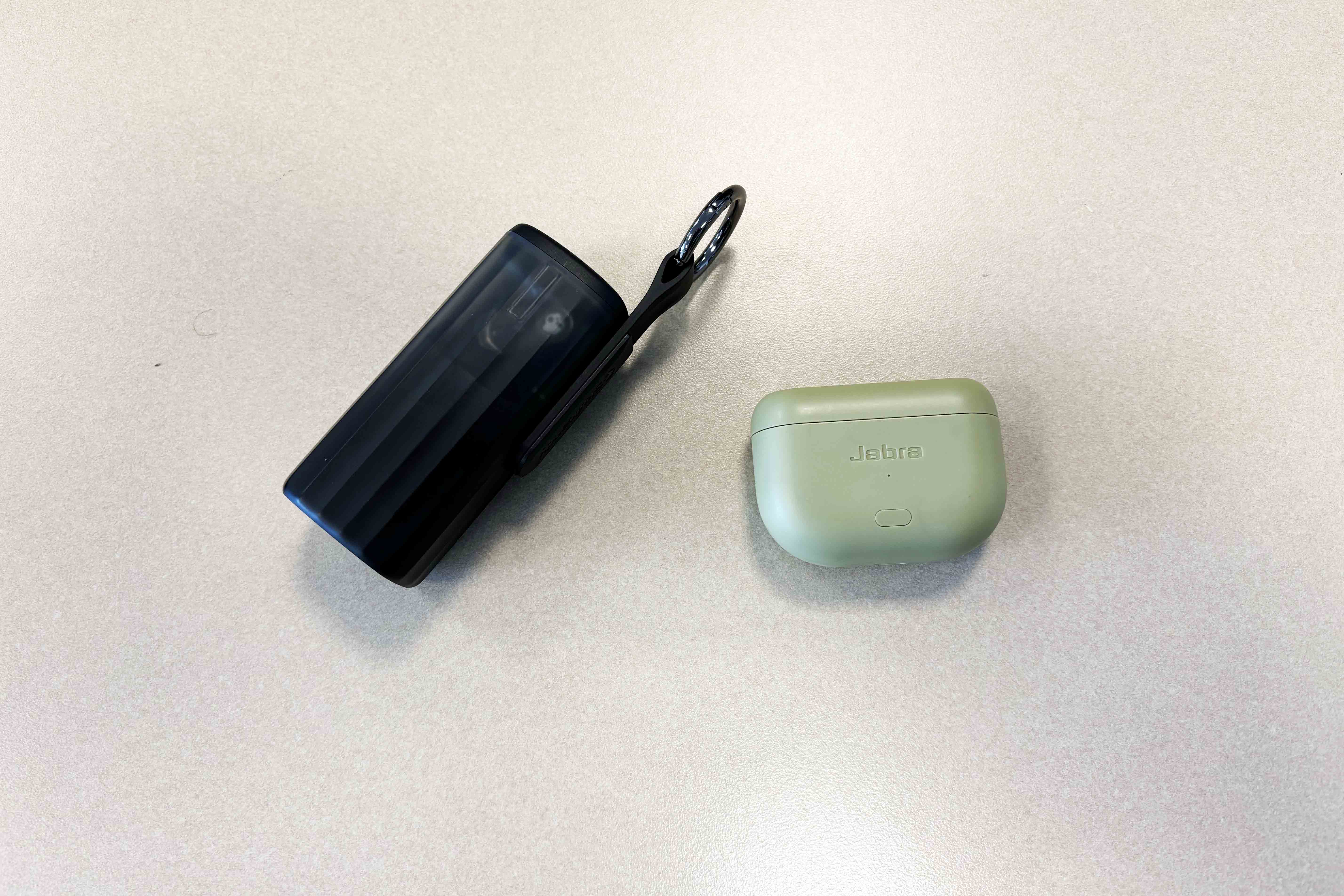 Skullcandy vs Jabra size comparison