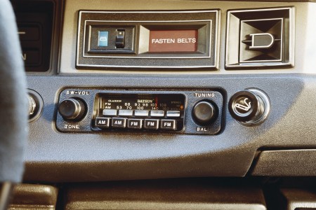 There’s Bipartisan Support in Congress for Automotive AM Radios