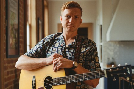 Tyler Childers wearing a 42mm Standard Issue Field Watch from Weiss Watch Company in 2020