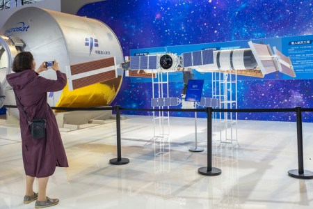 Space Junk Strands Astronauts on China’s Space Station