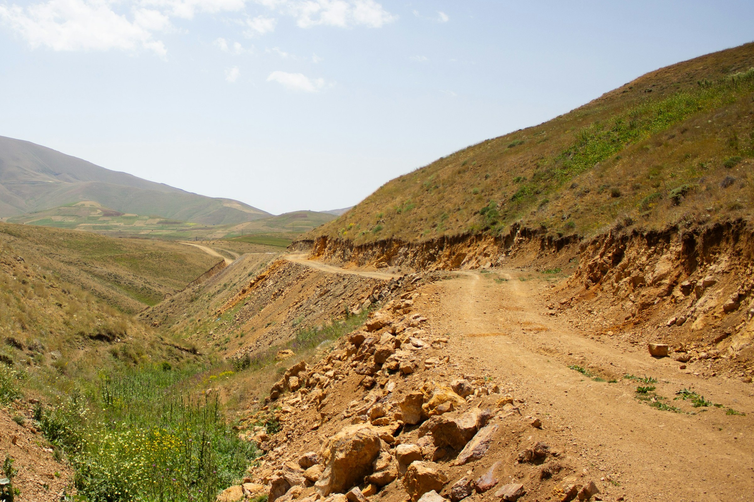 Winding dirt road