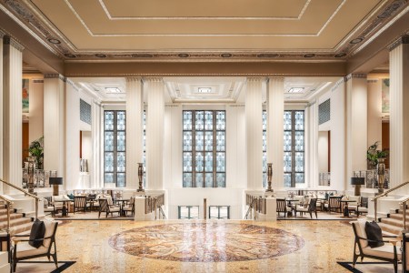Waldorf Astoria New York lobby