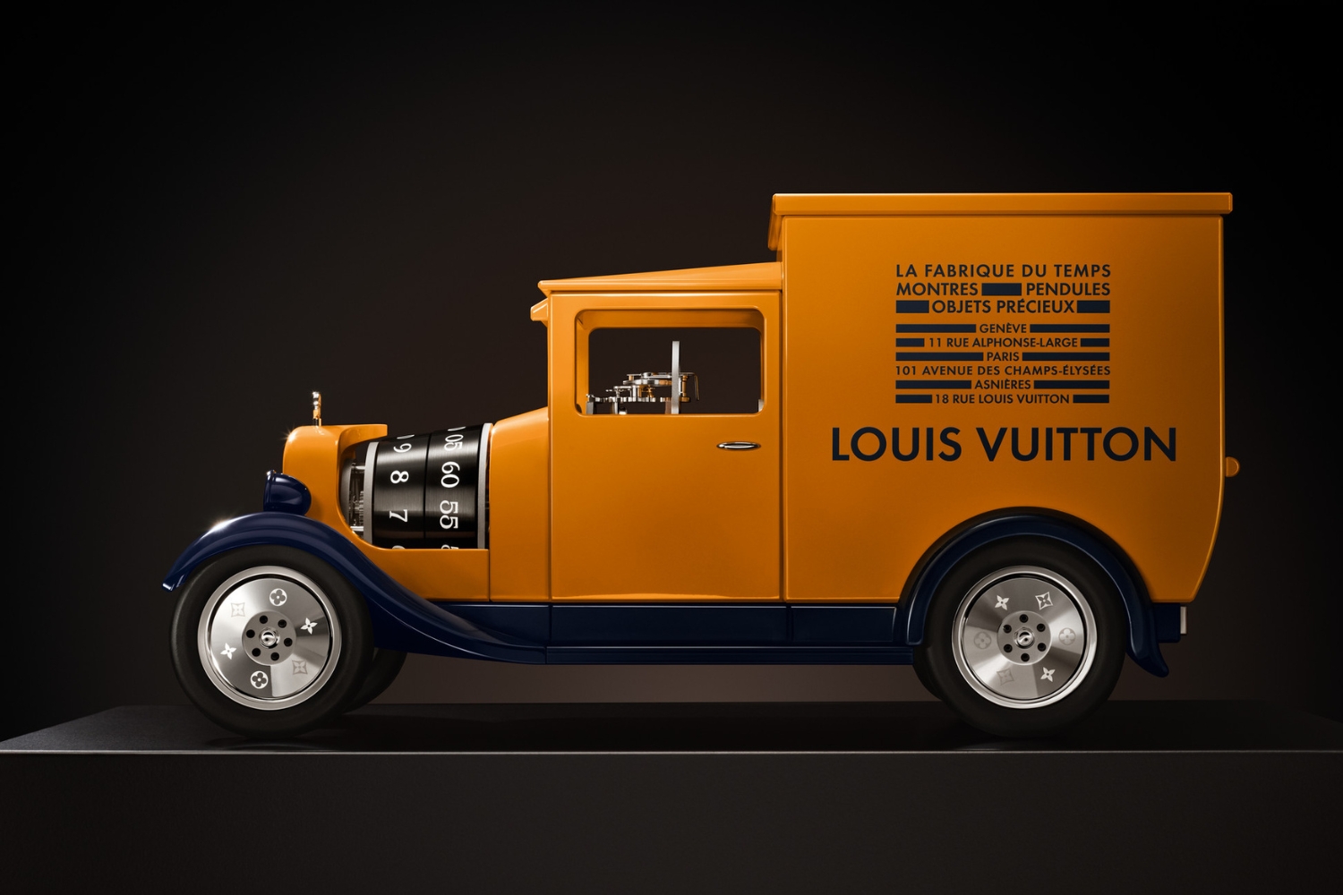 Louis Vuitton Caimonnette