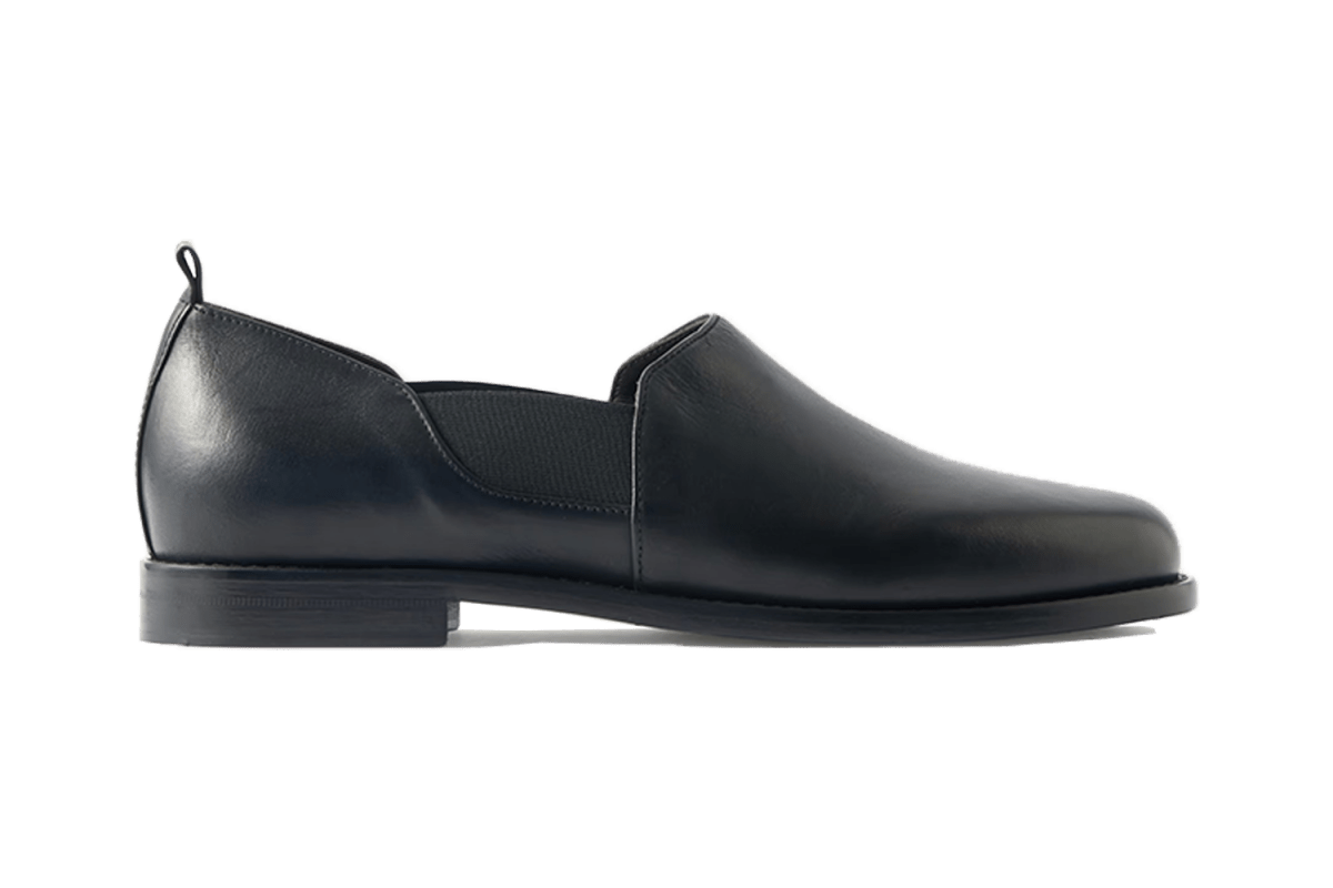 A Kind Of Guise Fano Leather Slippers