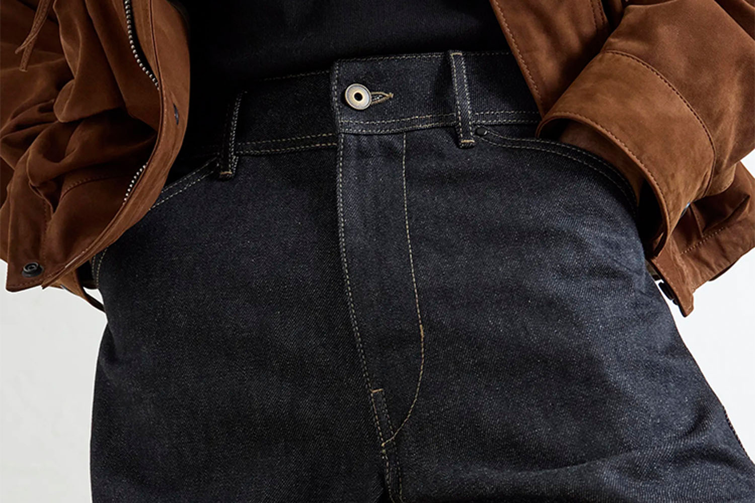 Twisted seam denim