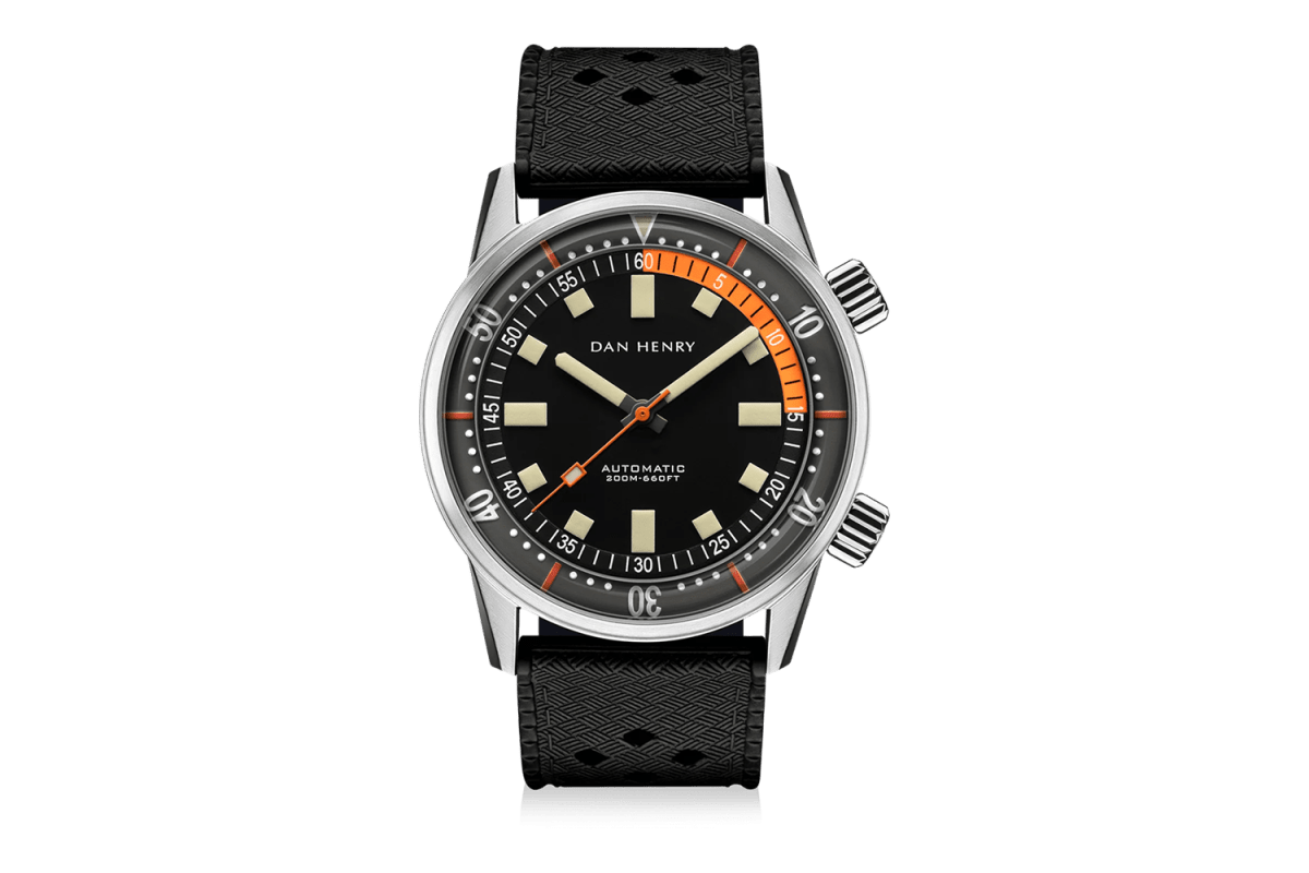 <strong>Best Super Compressor-Style Diver: Dan Henry 1970 Automatic Diver 40mm</strong>