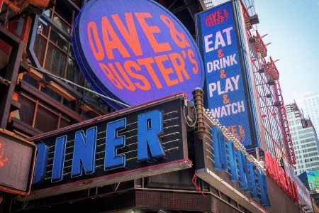 Dave & Buster's