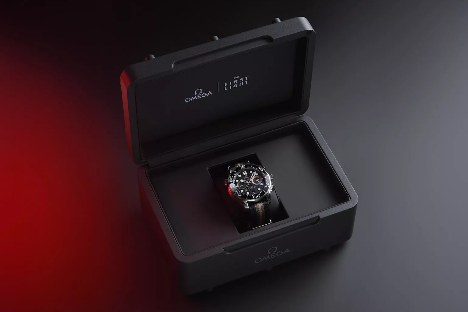 Omega Seamaster 007 in a case.
