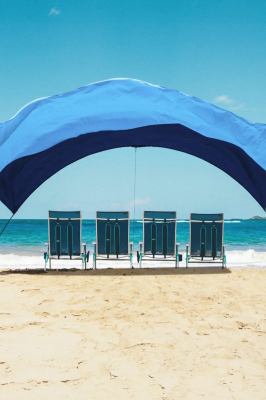 Shade with Wind Assist