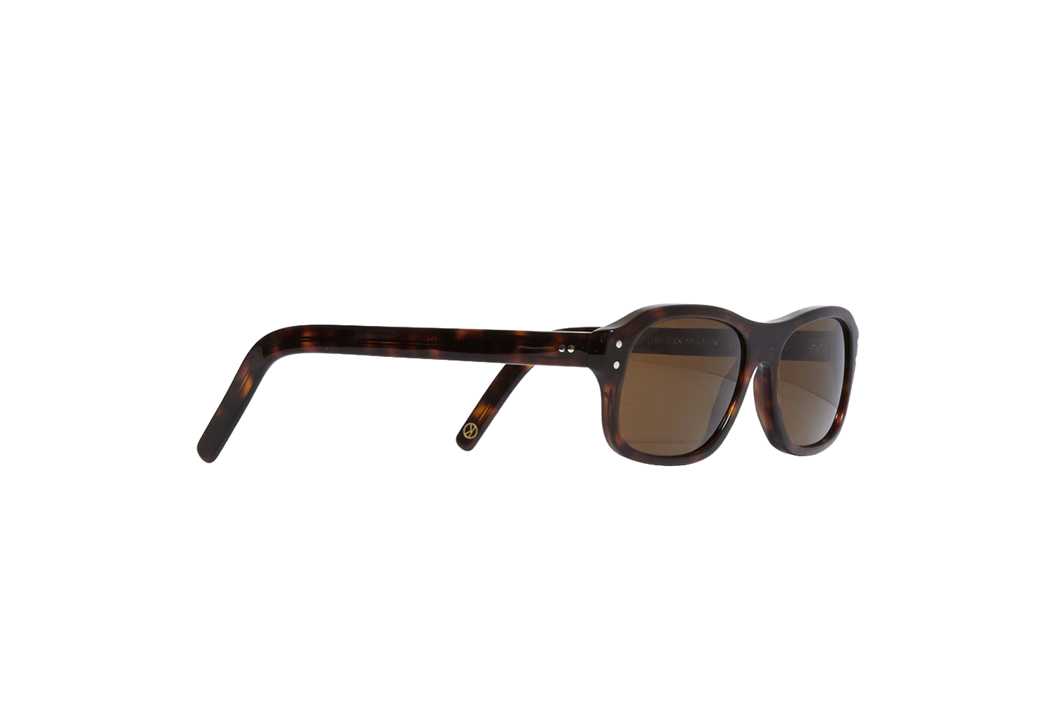 Tortoiseshell Sunnies Are 50% Off at Kingsman