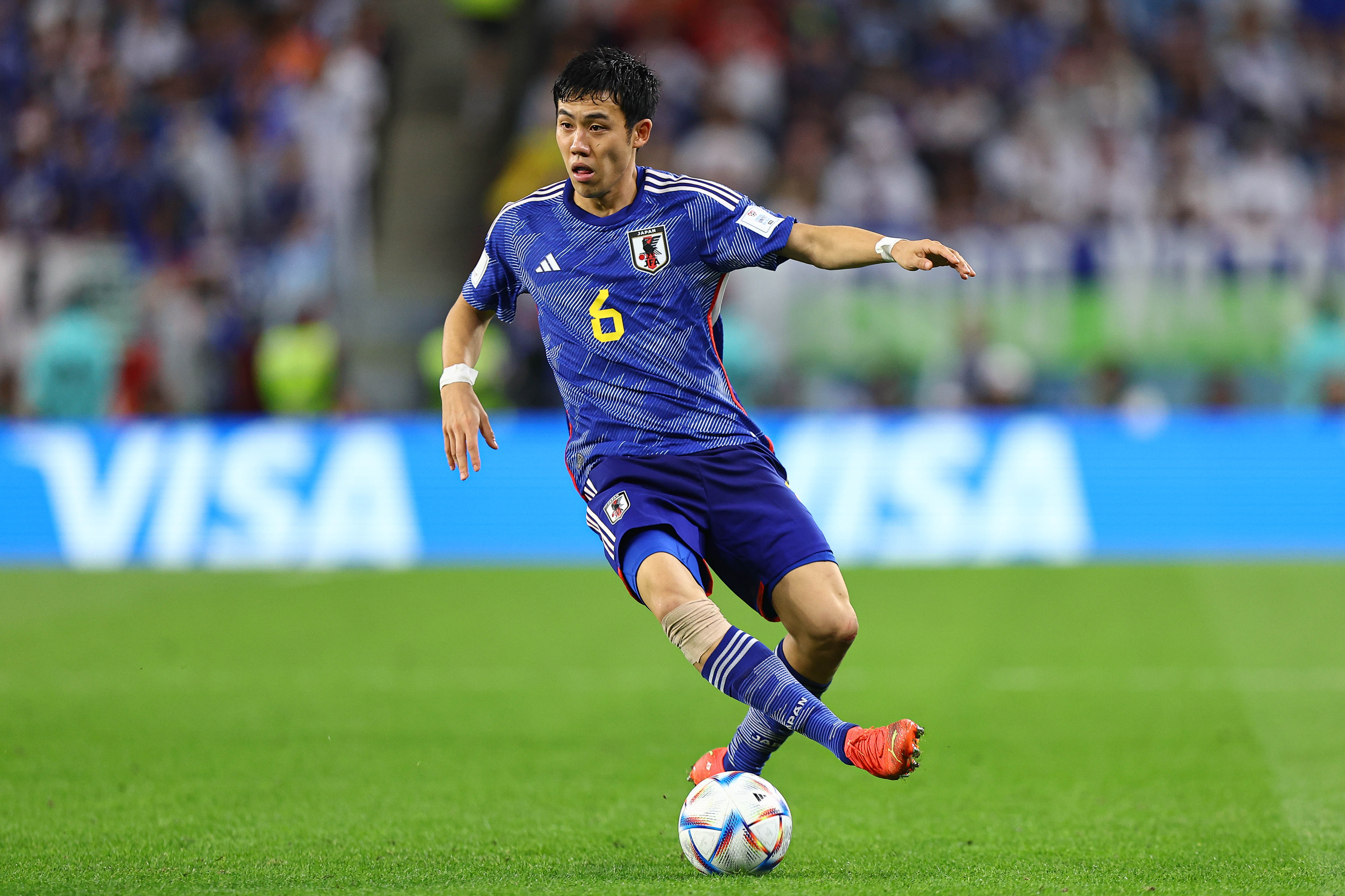 AL WAKRAH, QATAR - DECEMBER 05: Wataru Endo of Japan in action during the FIFA World Cup Qatar 2022 Round of 16 match between Japan and Croatia at Al Janoub Stadium on December 5, 2022 in Al Wakrah, Qatar. (Photo by Pawel Andrachiewicz/PressFocus/MB Media/Getty Images)