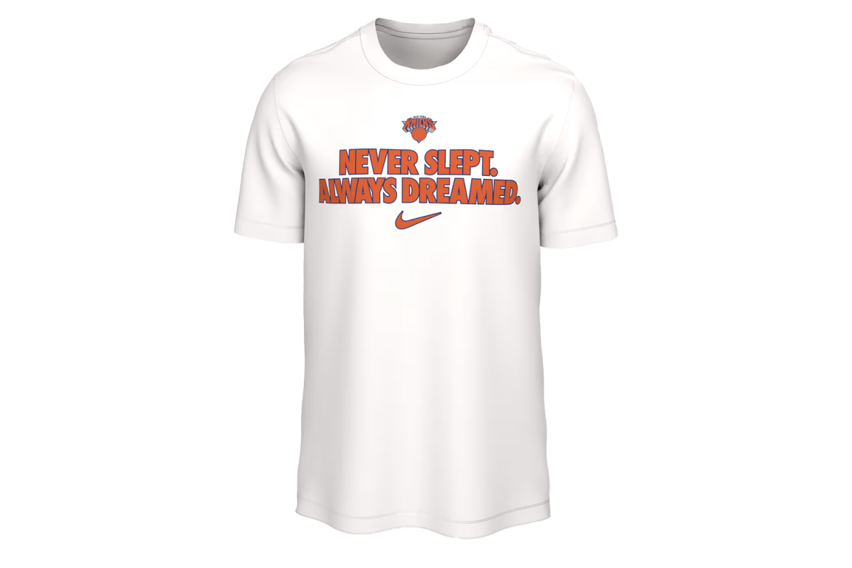 New York Knicks Nike Men’s Basketball T-Shirt
