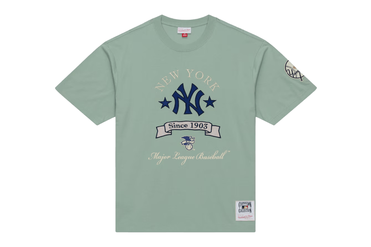 Mitchell & Ness New York Yankees Green Yacht Rock Premium T-Shirt