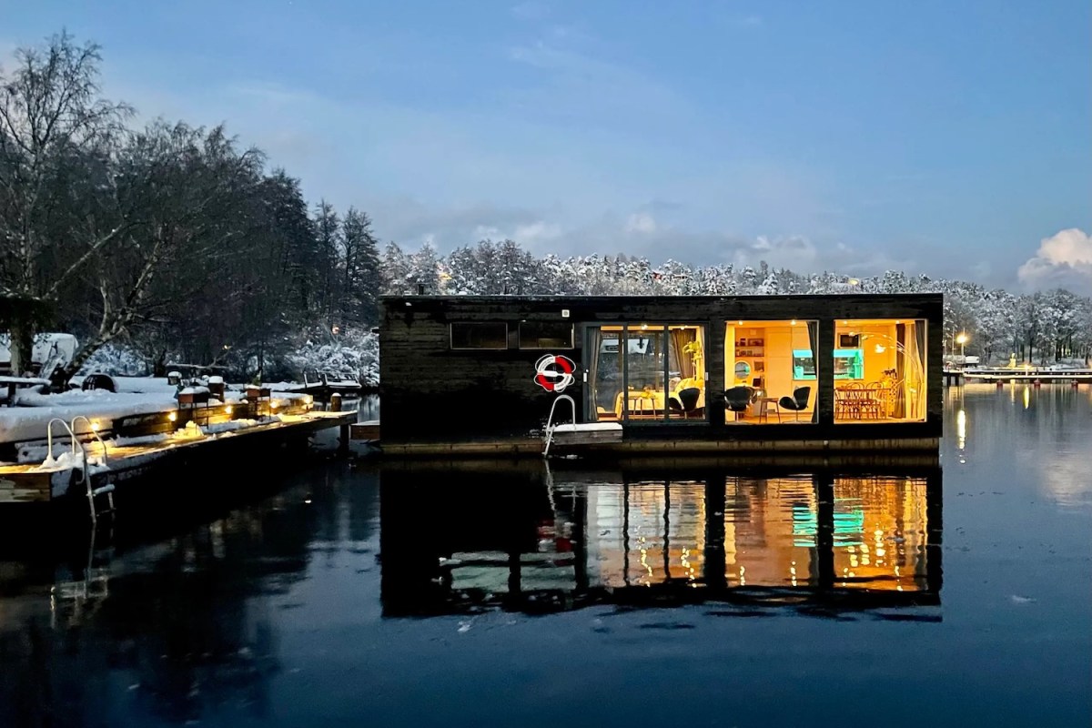 The Jetty Suite Houseboat — Boo, Sweden